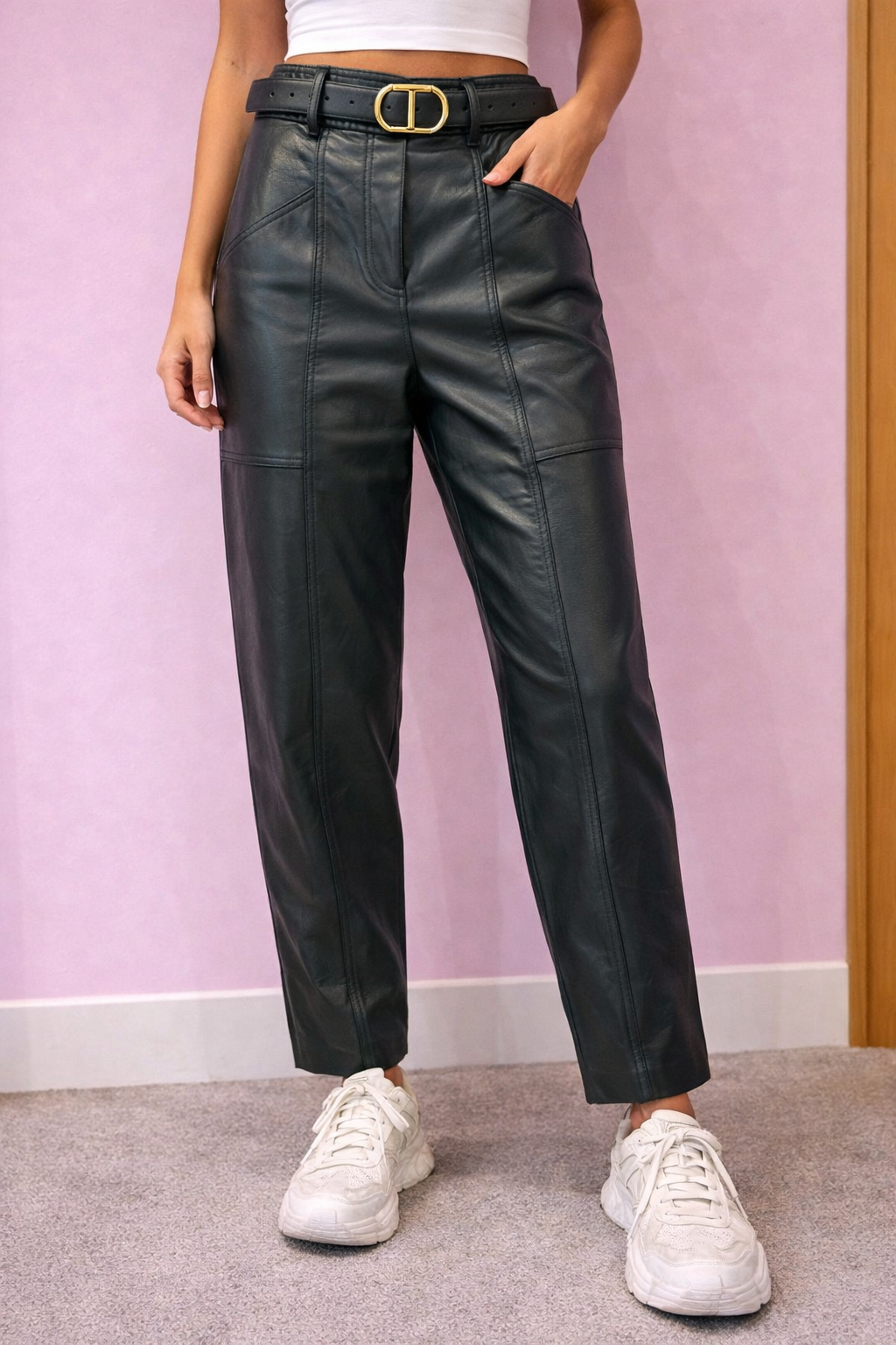 Pantalone in pelle con cinta removibule