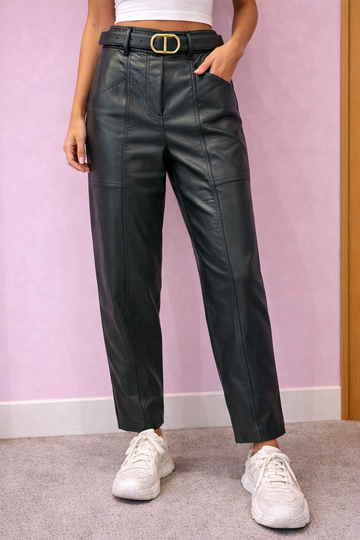 Pantalone in pelle con cinta removibule