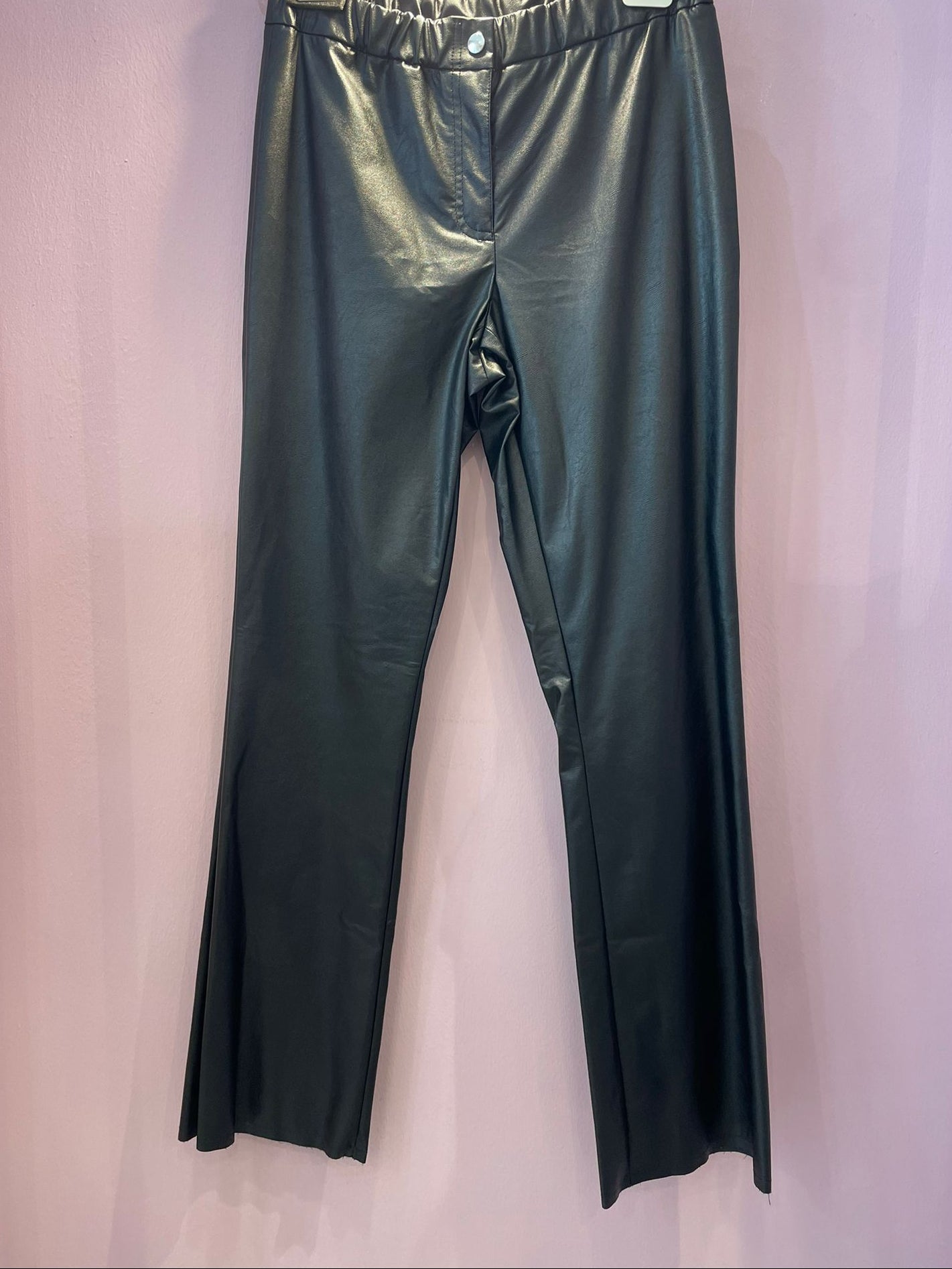 Pantalone in pelle leggera  Azienda Merci.