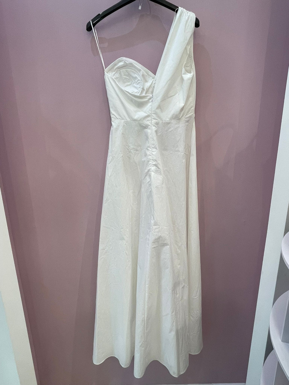 Top bianco monospalla, asimmetrico con retro lungo ELEH