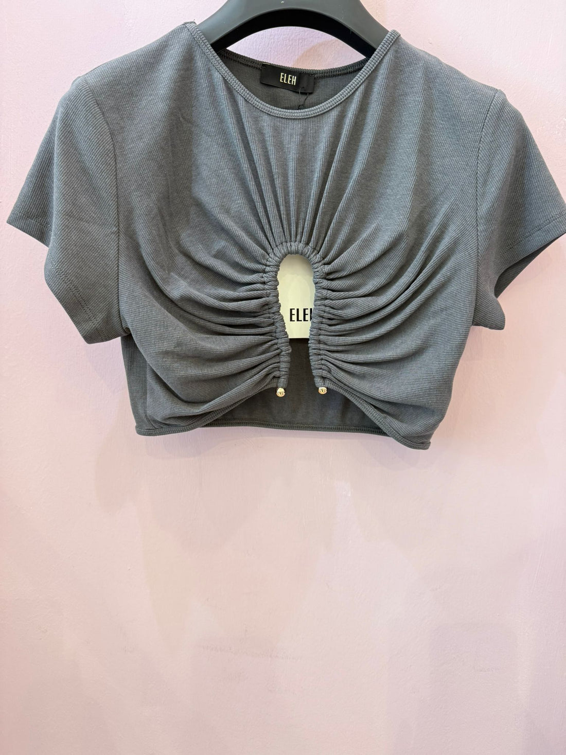 T-Shirt cropped color grigio antracite con dettaglio
