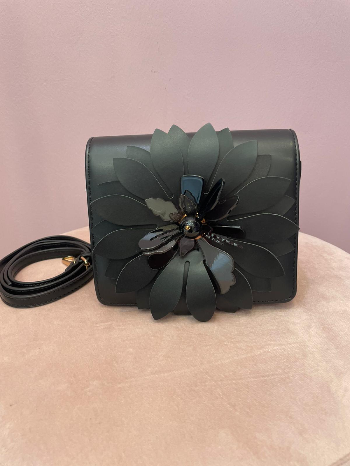 Borsa  nera con tracolla  Sandro Ferrone