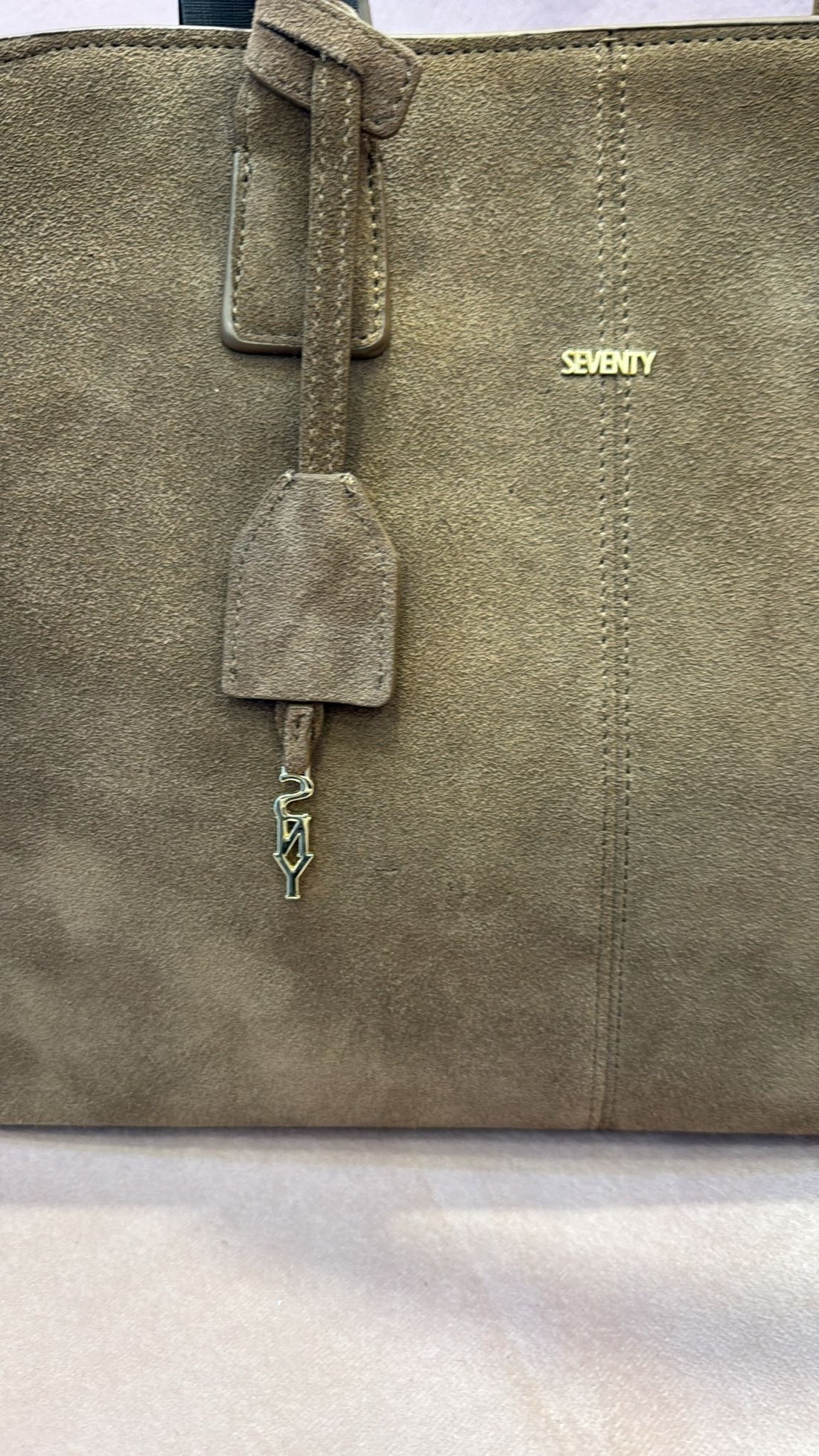 Borsa Seventy