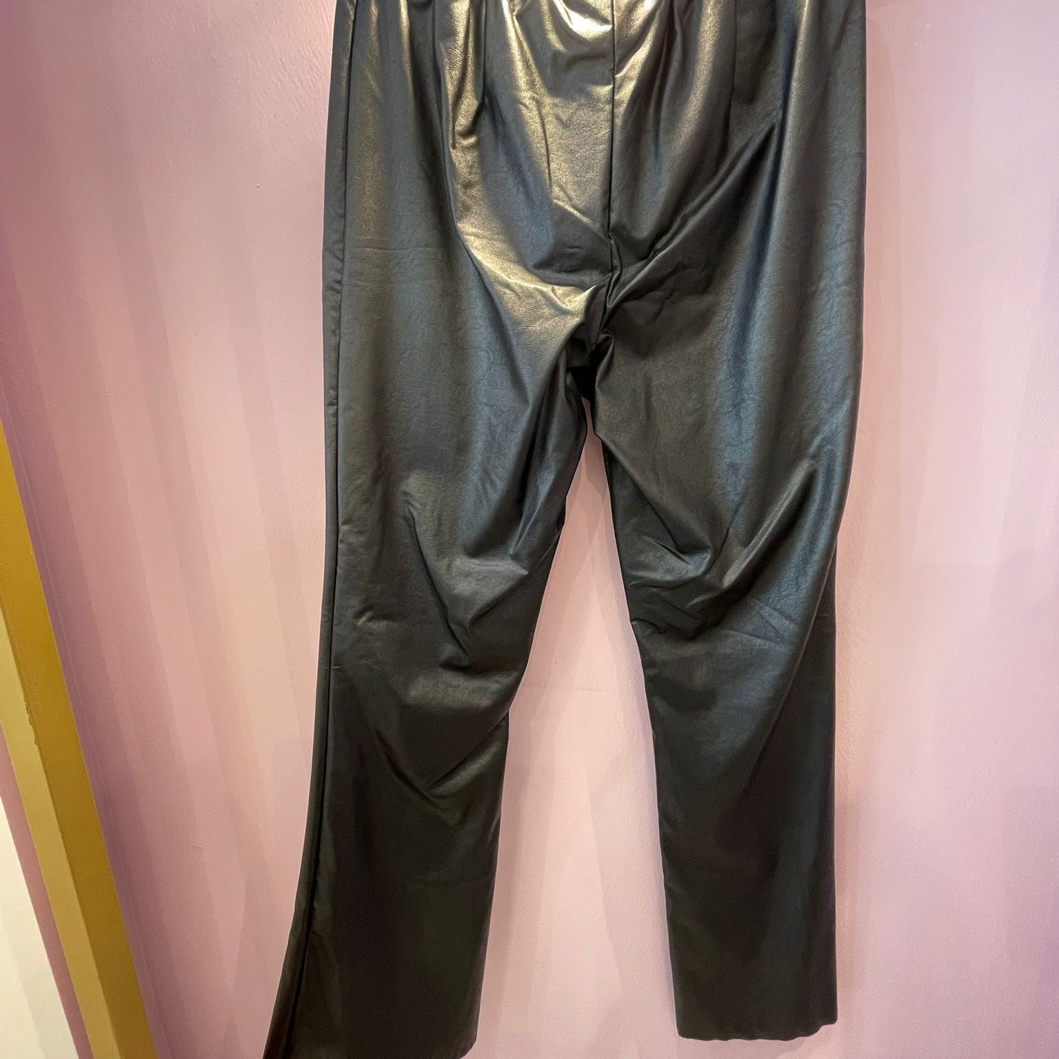Pantalone in pelle leggera  Azienda Merci.