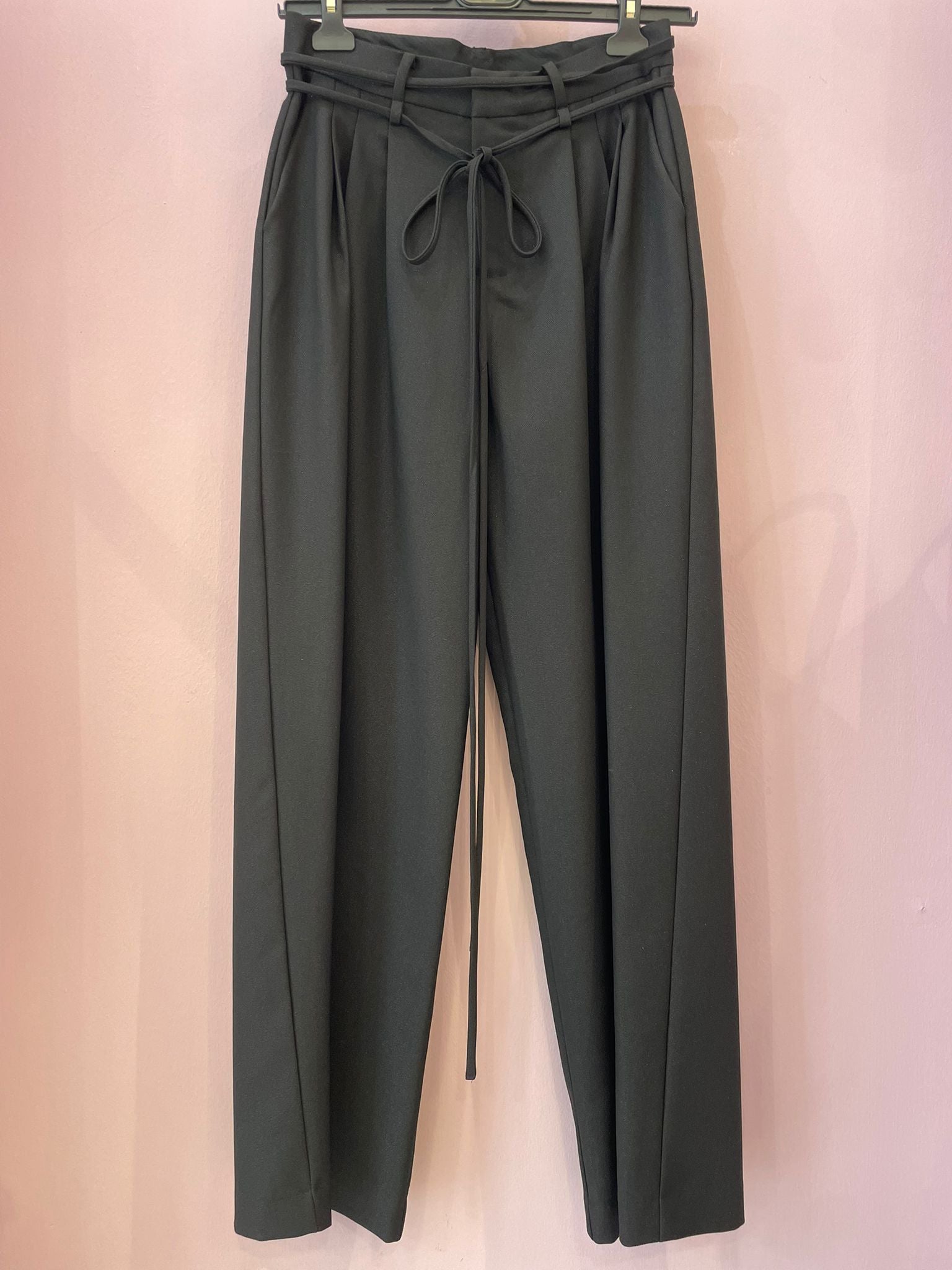 Pantalone nero  ELEH