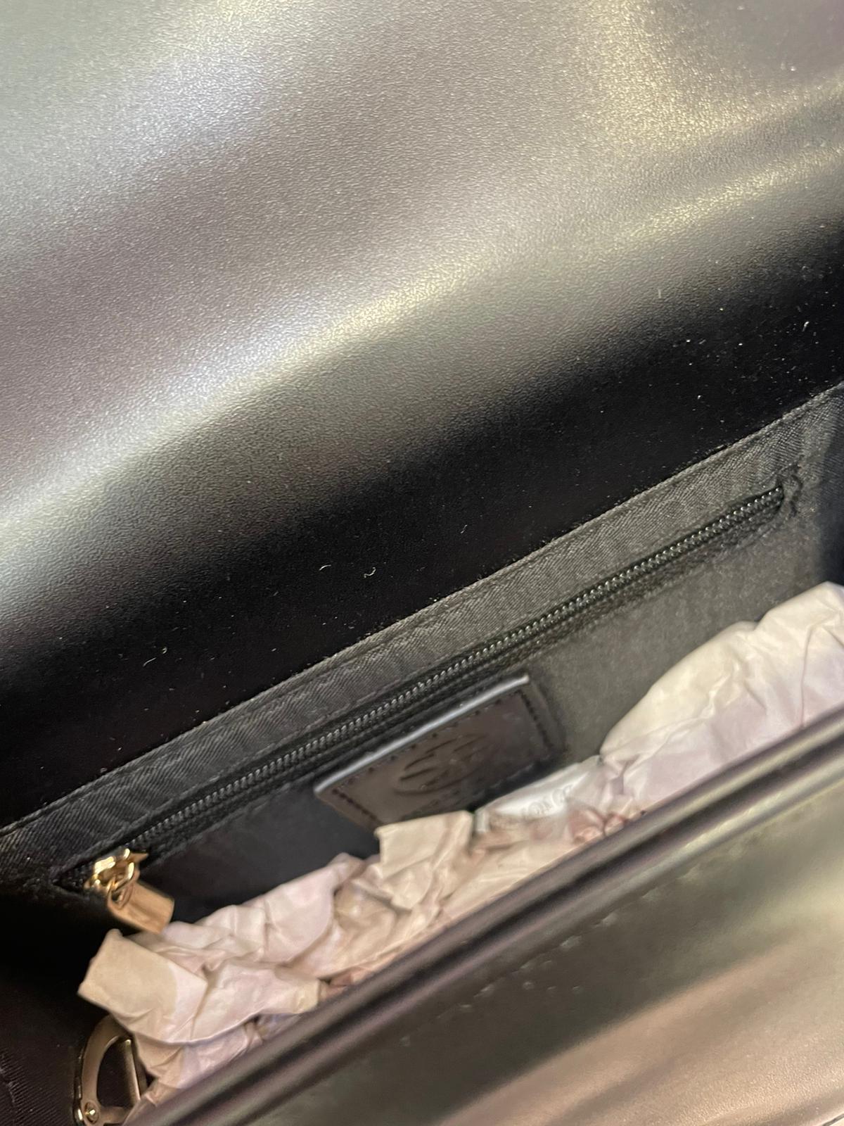 Borsa  nera con tracolla  Sandro Ferrone