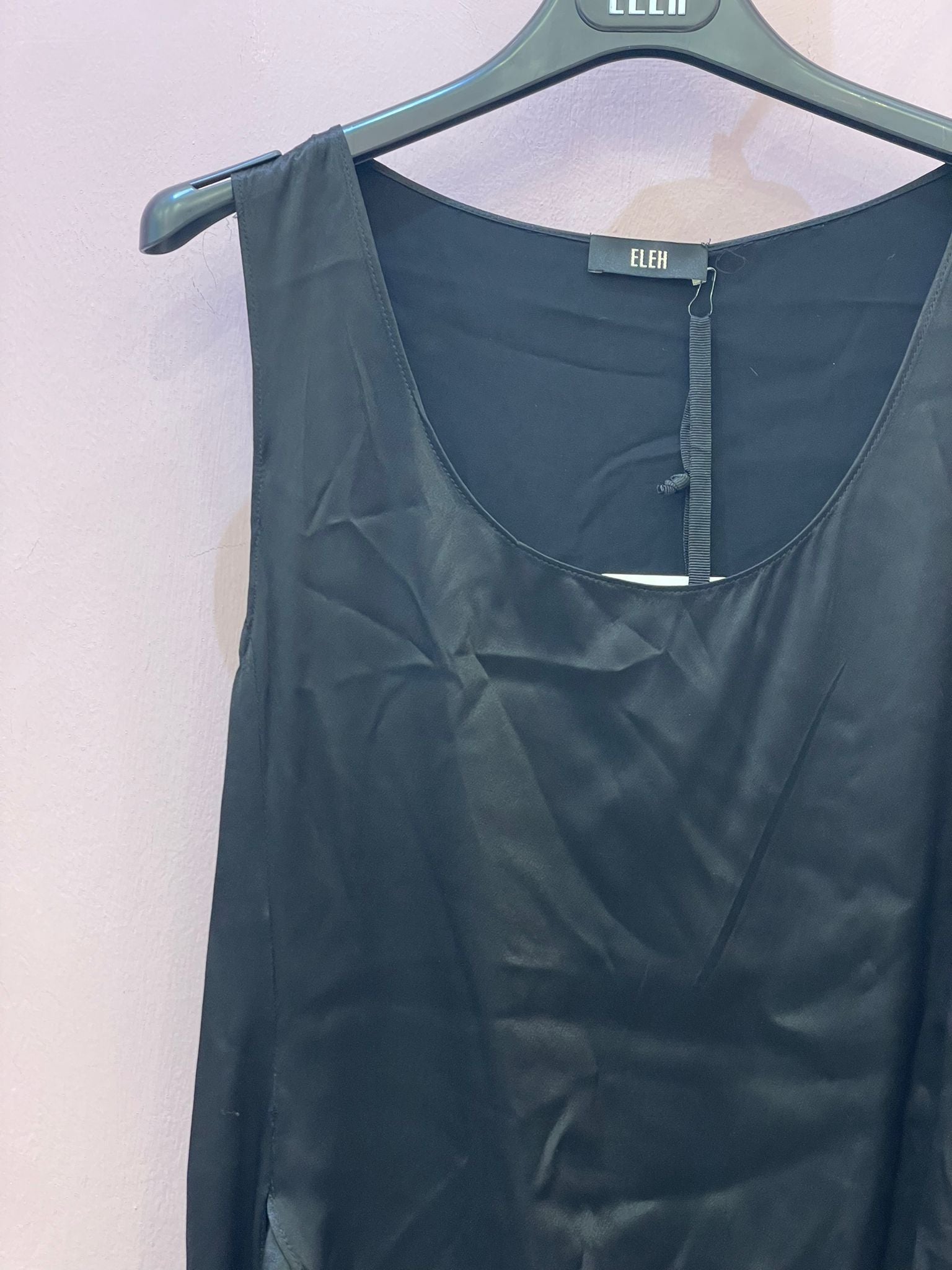 Casacca nera satinata con spacco laterale ELEH