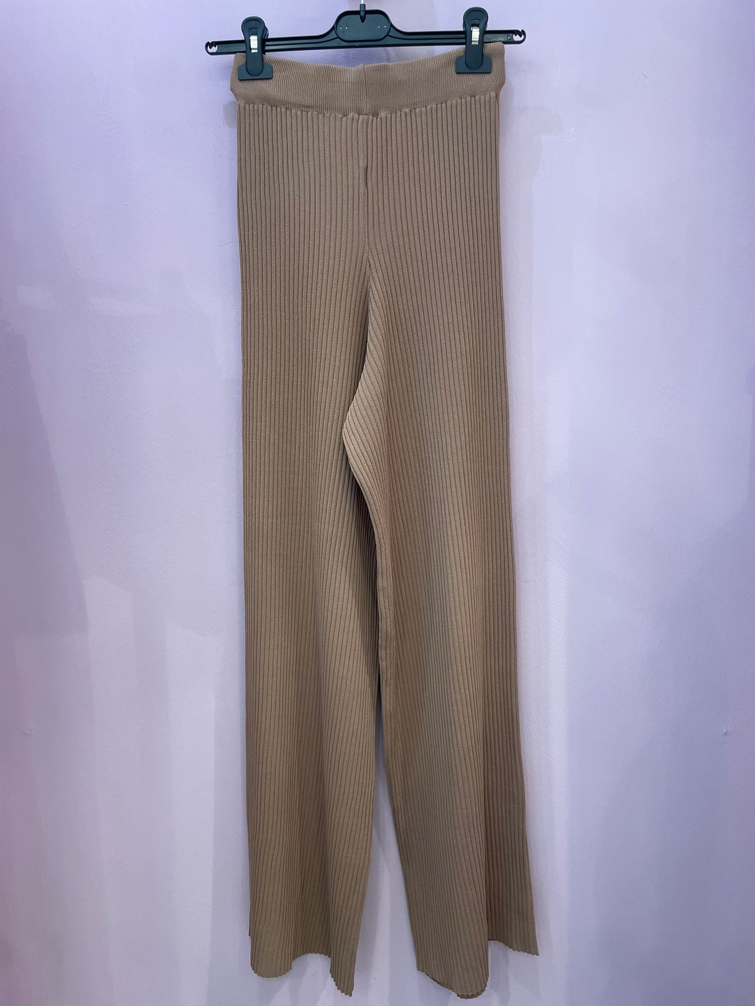 Pantalone a palazzo in maglia color cammello Vicolo