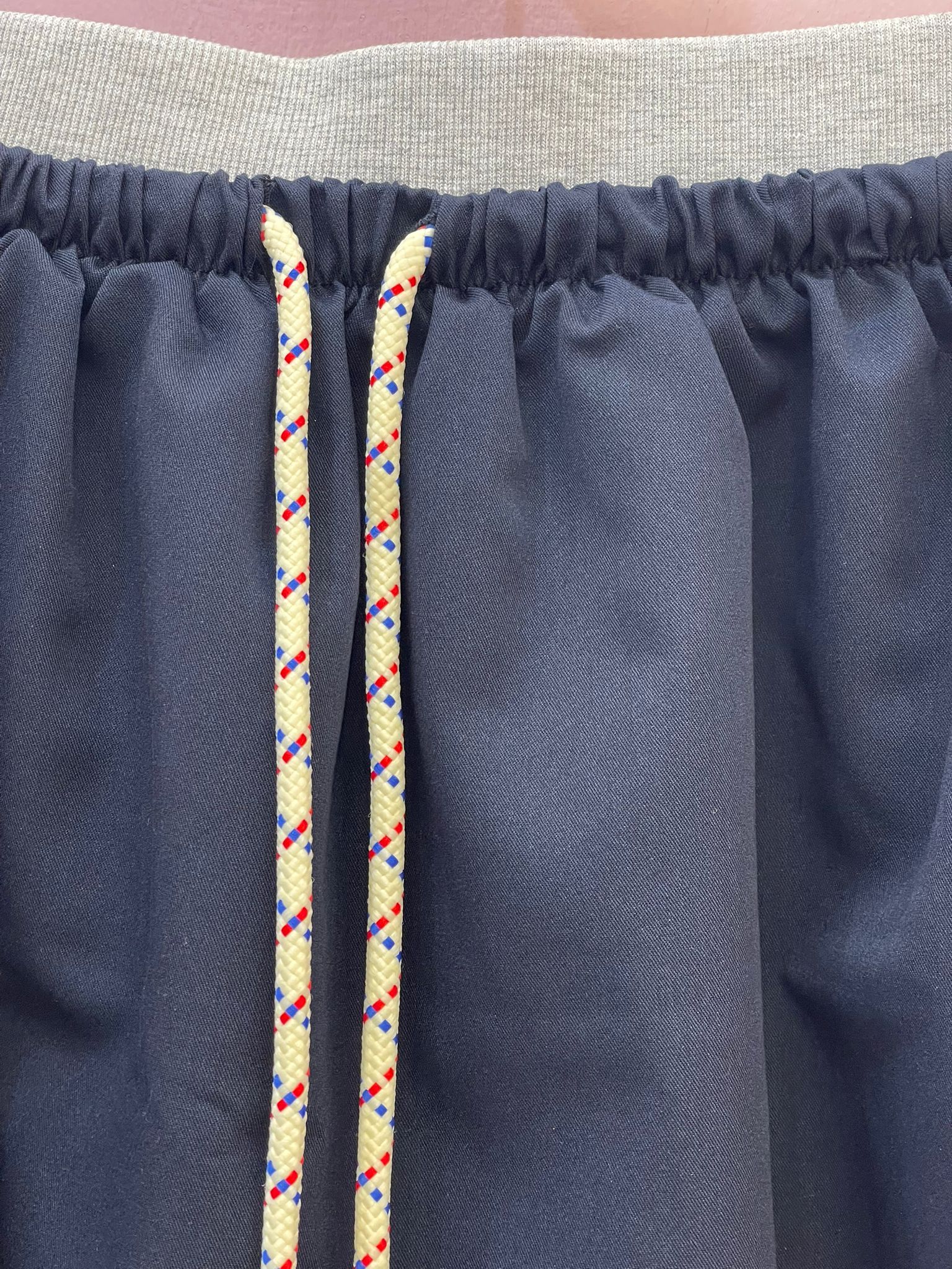 Gonna blu navy con lacci e bordo grigio Vicolo