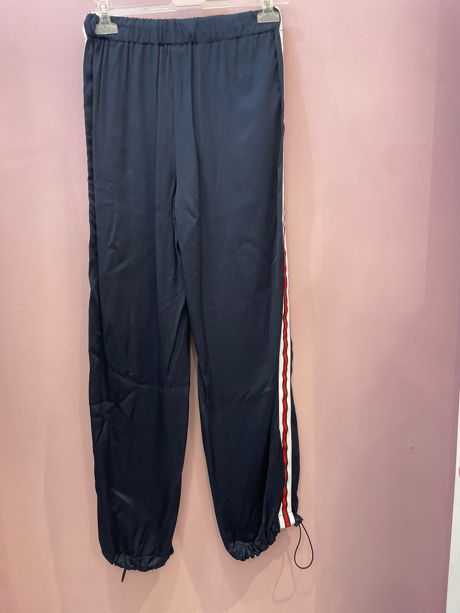 Pantalone blu scuro satinato con bande laterali