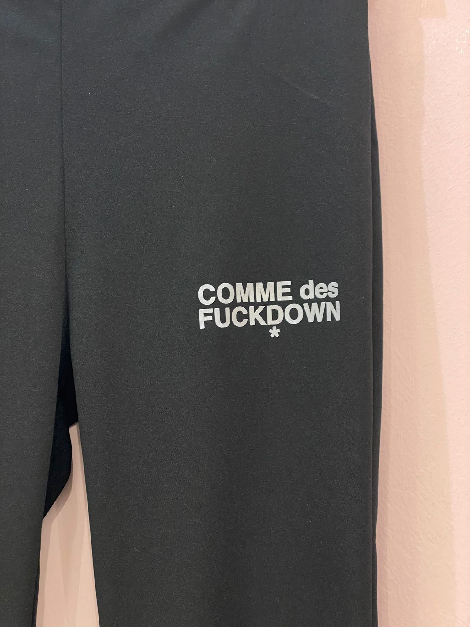 Pantalone nero COMME des FUCKDOWN