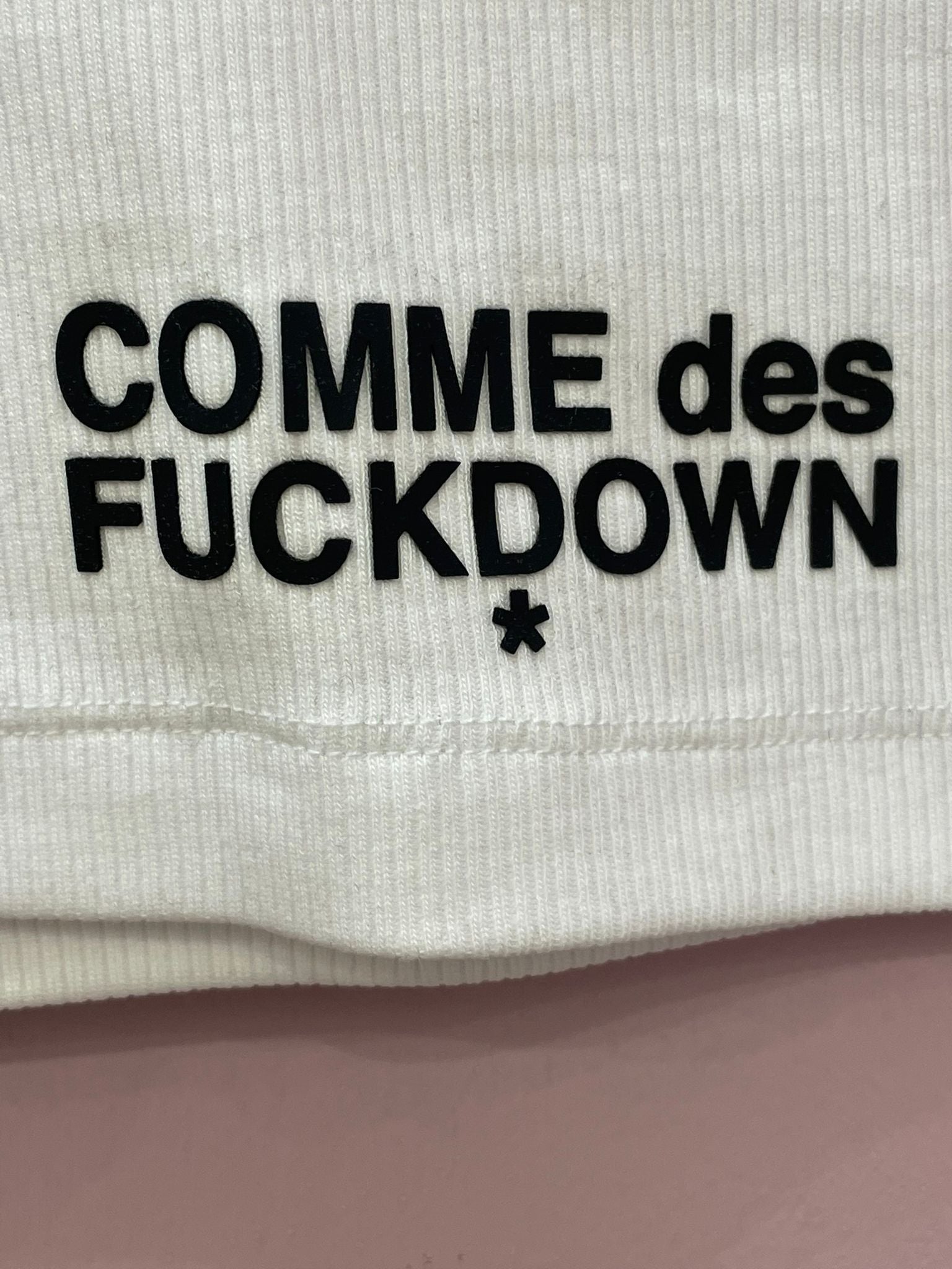 Short bianco ottico COMME des FUCKDOWN*
