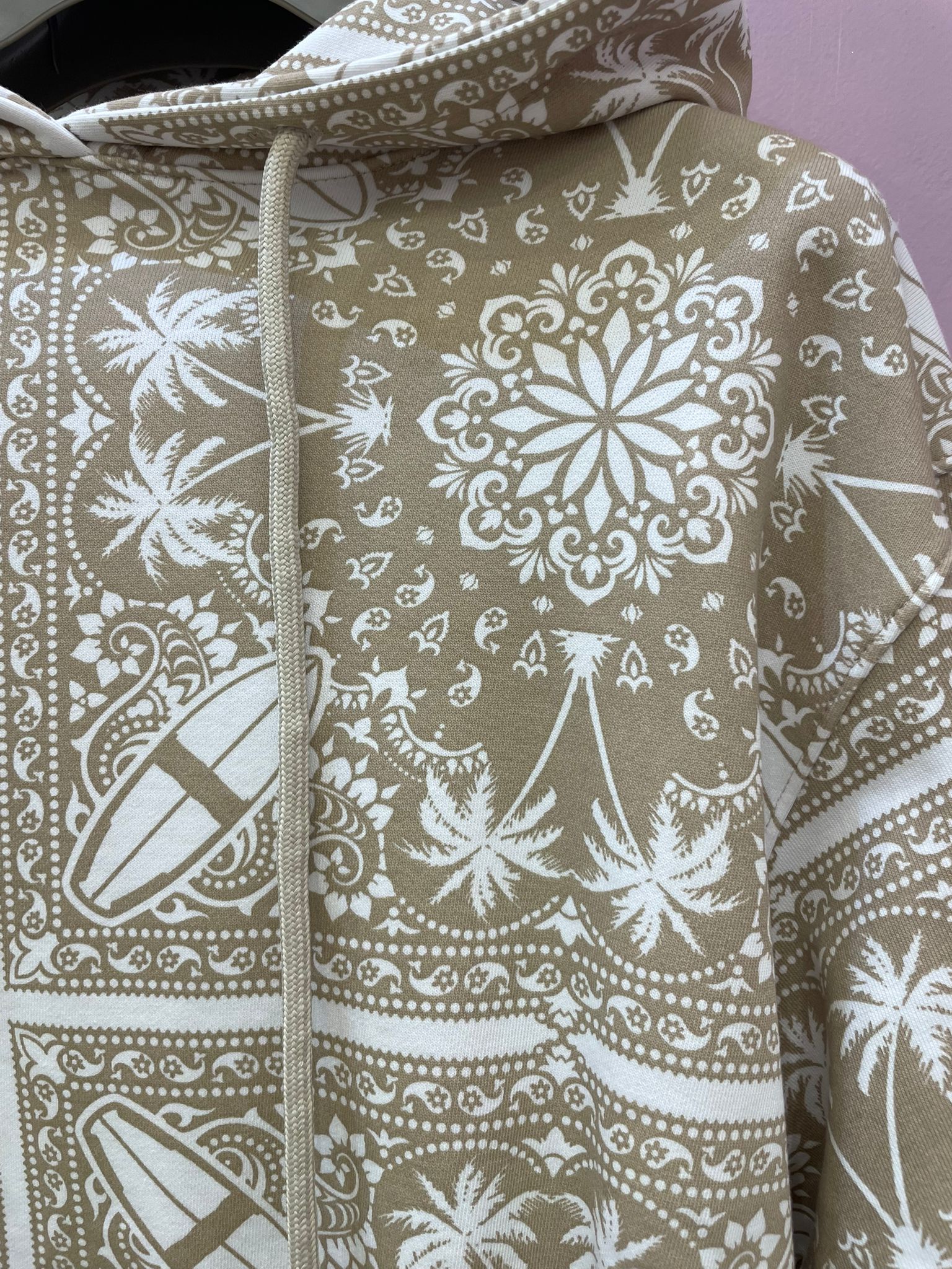 Felpa beige con stampa sul retro COMME des FUCKDOWN 8