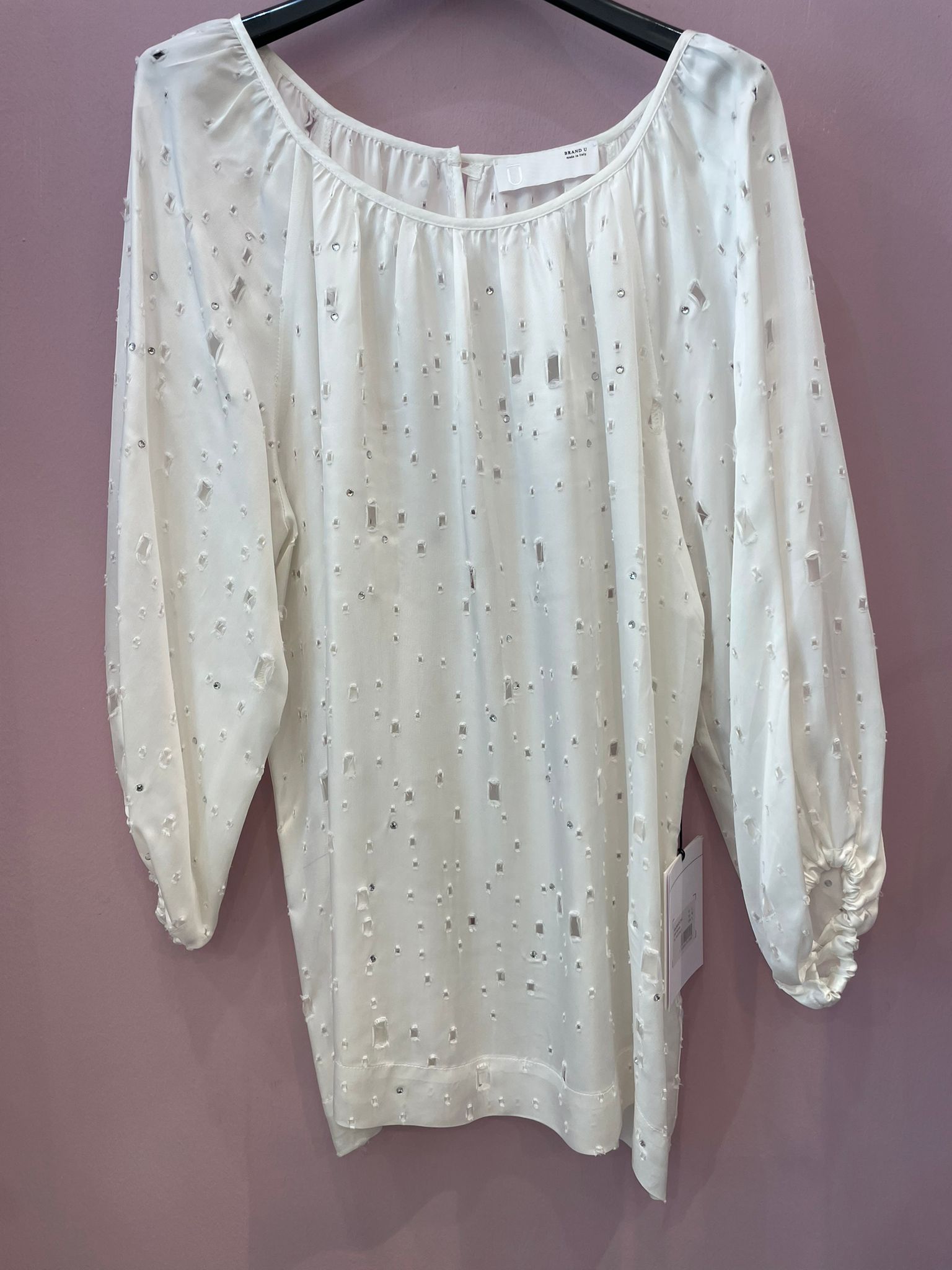 Blusa broken bianco latte con strass Brand Unique