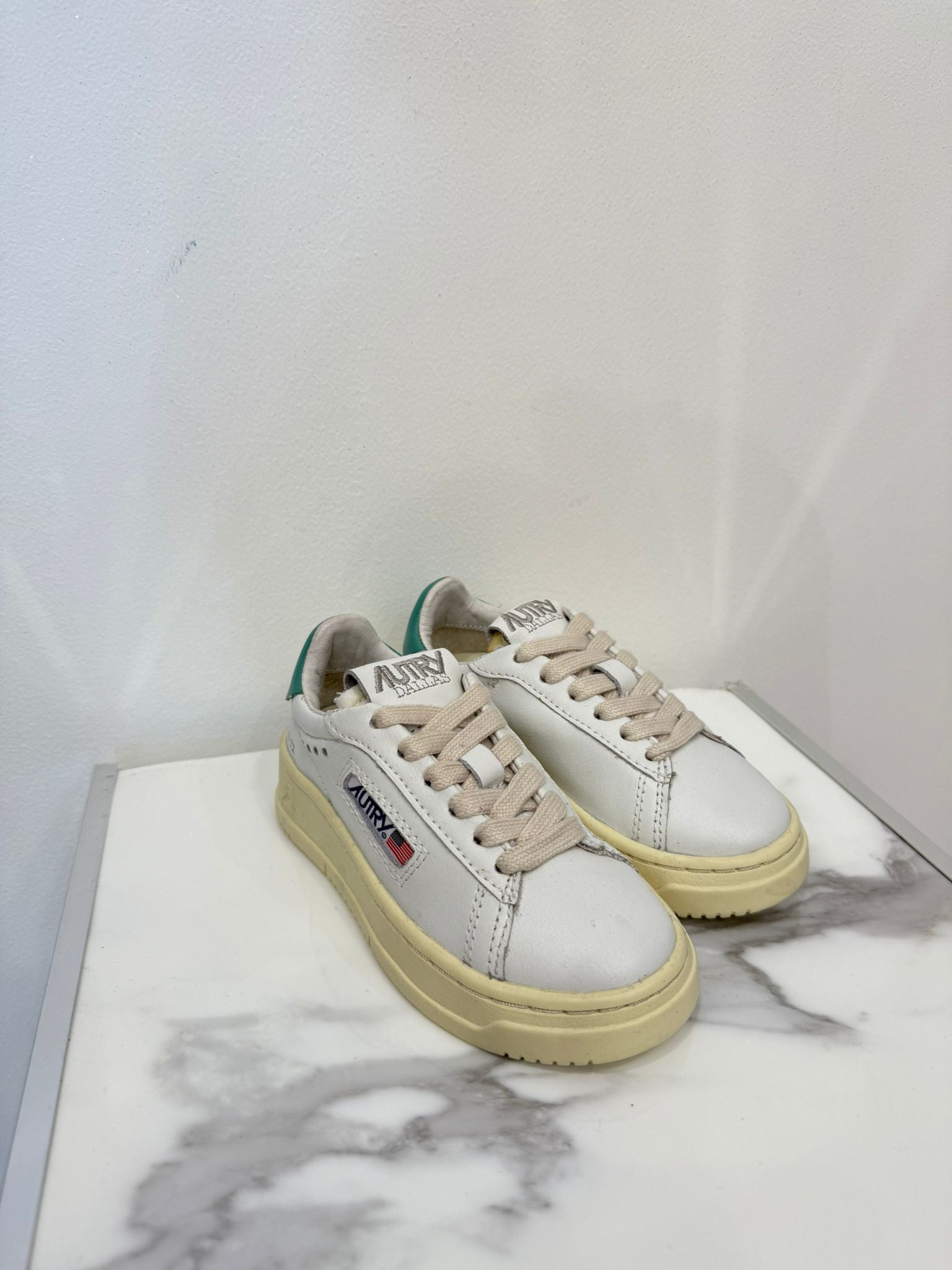 Sneakers AUTRY Dallas TX